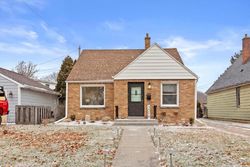 Pre-foreclosure in  E KOENIG AVE Milwaukee, WI 53235