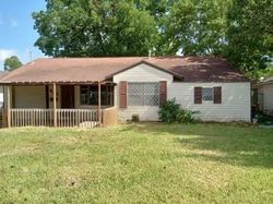 Pre-foreclosure in  S CIRCLE DR Baytown, TX 77520