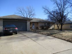 Pre-foreclosure in  N OLYMPIA ST Ponca City, OK 74601