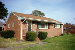 Pre-foreclosure in  SEQUOIA RD Portsmouth, VA 23701