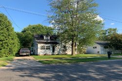 Pre-foreclosure Listing in S WAUPACA ST WAUTOMA, WI 54982