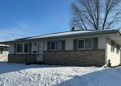 Pre-foreclosure in  W DENIS AVE Milwaukee, WI 53221