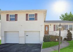 Pre-foreclosure in  WINCHESTER AVE Union, NJ 07083