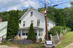 Pre-foreclosure in  DUNDEE AVE Hooksett, NH 03106