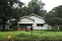 Pre-foreclosure in  MARYLAND ST Mobile, AL 36604