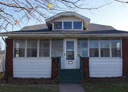 Pre-foreclosure in  E PENNING AVE Wood River, IL 62095