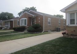 Pre-foreclosure in  MARYLAND AVE Dolton, IL 60419