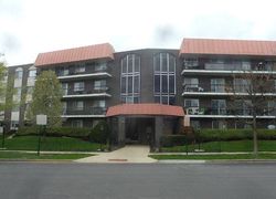 Pre-foreclosure in  FOSTER ST  Skokie, IL 60077