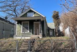 Pre-foreclosure in  S 28TH ST Louisville, KY 40212