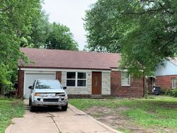 Pre-foreclosure in  S DRURY LN Wichita, KS 67207