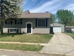 Pre-foreclosure in  REGENCY DR Indianapolis, IN 46224