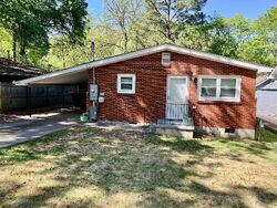 Pre-foreclosure in  LAUREL AVE NW Atlanta, GA 30318