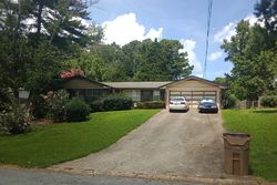  Crestwood Dr, Stone Mountain GA