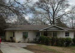 Pre-foreclosure in  MEADOWVIEW DR Gainesville, GA 30504