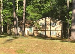 Pre-foreclosure in  HYDE CIR Newnan, GA 30263