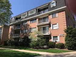 Pre-foreclosure in  WESLEY AVE  Oak Park, IL 60302