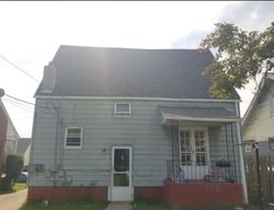 Pre-foreclosure in  ARCH ST Maple Heights, OH 44137