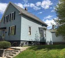 Pre-foreclosure in  E HOMER ST Milwaukee, WI 53207