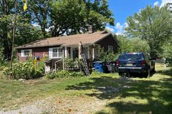 Pre-foreclosure in  OGEMAW ST Westland, MI 48186