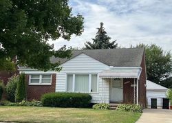 Pre-foreclosure in  JONAS AVE Allen Park, MI 48101