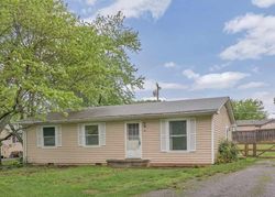 Pre-foreclosure in  STUBBLEFIELD RD Waynesboro, VA 22980