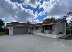 Pre-foreclosure in  N LASPINA ST Tulare, CA 93274