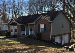 Pre-foreclosure in  SHERWOOD HILLS DR Clarksville, TN 37042