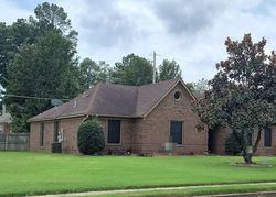 Pre-foreclosure in  FINCH RD Memphis, TN 38141