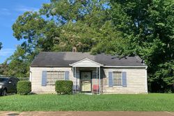 Pre-foreclosure in  HAYNES ST Memphis, TN 38114