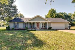 Pre-foreclosure Listing in TOWER DR COLUMBIA, TN 38401