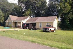 Pre-foreclosure Listing in OLIVER LN MOSCOW, TN 38057