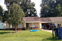 Pre-foreclosure in  OLIVER LN Moscow, TN 38057