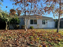 Pre-foreclosure in  S MINARET AVE Turlock, CA 95380