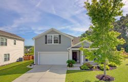 Pre-foreclosure in  KILLDEER TRL Summerville, SC 29485
