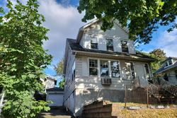 Pre-foreclosure in  VANDERBILT AVE Staten Island, NY 10304