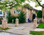 Pre-foreclosure in  COUNTRY WOODS LN Staten Island, NY 10308