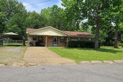 Pre-foreclosure in  SOUTHWEST DR Little Rock, AR 72209