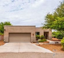 Pre-foreclosure in  W PLACITA DE OCAMPO Tucson, AZ 85704