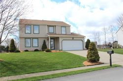 Pre-foreclosure in  SHADY OAK DR Cranberry Twp, PA 16066
