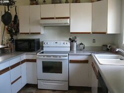 Pre-foreclosure in  2ND AVE Vernonia, OR 97064
