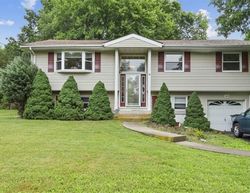 Pre-foreclosure in  LARCHWOOD DR Goshen, NY 10924