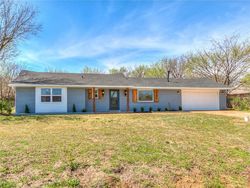 Pre-foreclosure in  N MALONEY ST Oklahoma City, OK 73121