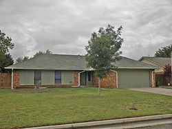 Pre-foreclosure in  SHASTA LN Oklahoma City, OK 73162