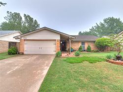 Pre-foreclosure in  ELK CANYON RD Oklahoma City, OK 73162