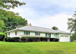 Pre-foreclosure in  TWILIGHT DR Independence, OH 44131