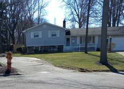 Pre-foreclosure in  WOODLEIGH CT Youngstown, OH 44511