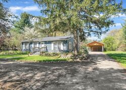 Pre-foreclosure in  CLINTONVILLE RD Clarkston, MI 48346