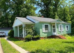 Pre-foreclosure in  JOHN SMALL AVE Washington, NC 27889