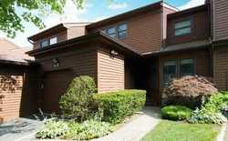 Pre-foreclosure in  HUNT DR Jericho, NY 11753