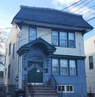 Pre-foreclosure in  18TH AVE Irvington, NJ 07111
